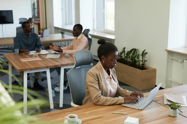 Trophée youtube personnalisable : célébrez vos succès facilement